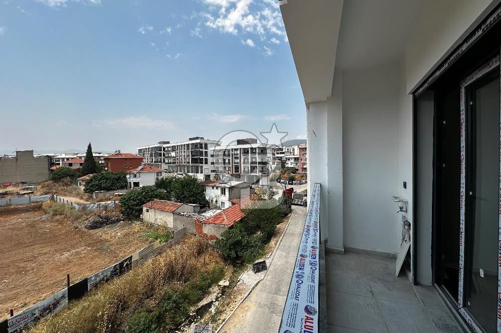 KEMALPAŞA ULUCAK’TA DEMOKRASİ ÜNİVERSİTESİ YAKININDA SATILIK LÜKS 2+1 DAİRE