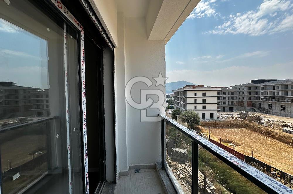 KEMALPAŞA ULUCAK’TA DEMOKRASİ ÜNİVERSİTESİ YAKININDA SATILIK LÜKS 2+1 DAİRE