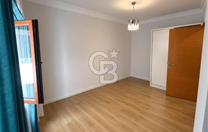 İDEALTEPE'DE KÜÇÜKYALI METRO YAKINI GENİŞ 2,5+1 KİRALIK DAİRE