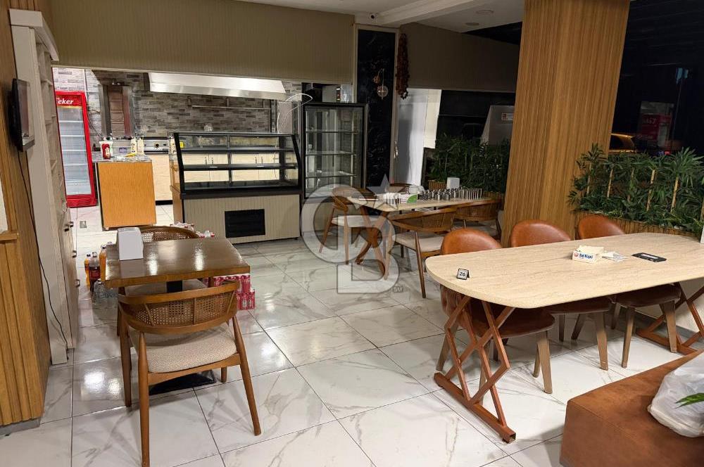 HENDEK'İN EN İŞLEK NOKTALARINDA KURULU RESTORAN / DEVREN KİRALIK