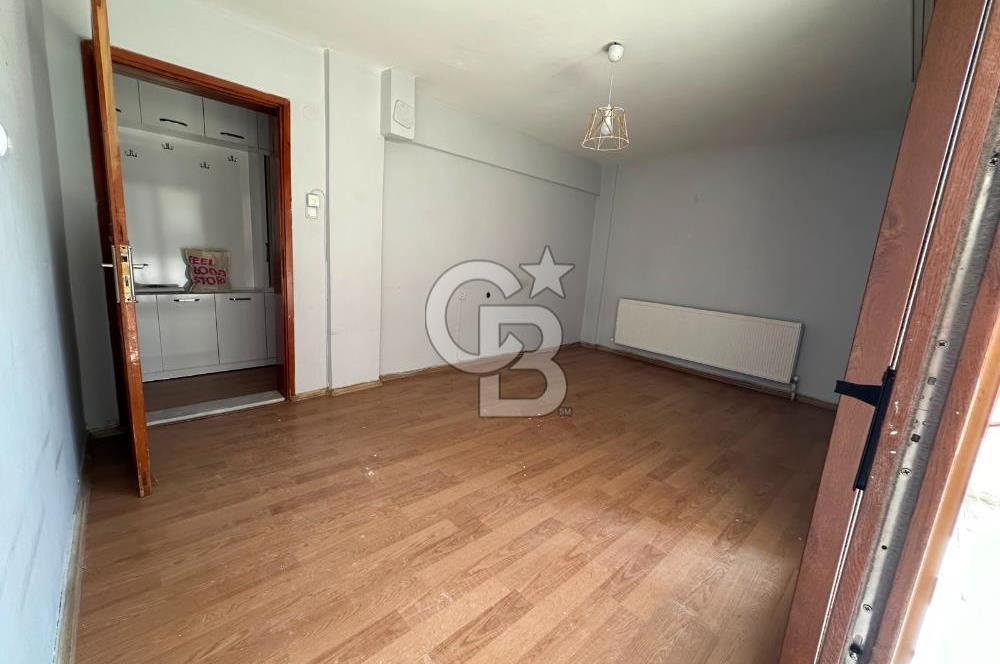 Buca Yaylacık Mahallesi cadde Üzeri Kiralık 2+1 daire