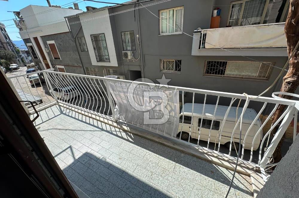 Buca Yaylacık Mahallesi cadde Üzeri Kiralık 2+1 daire