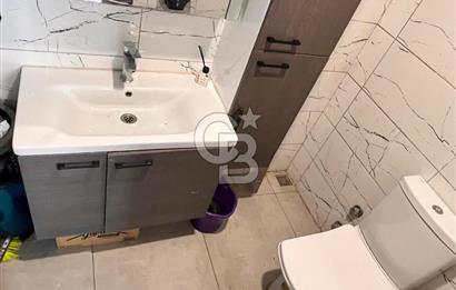 Bayraklı Mahsuroğlu Mahallesi'nde Köşe Konumlu Devren Kiralık Dükkan