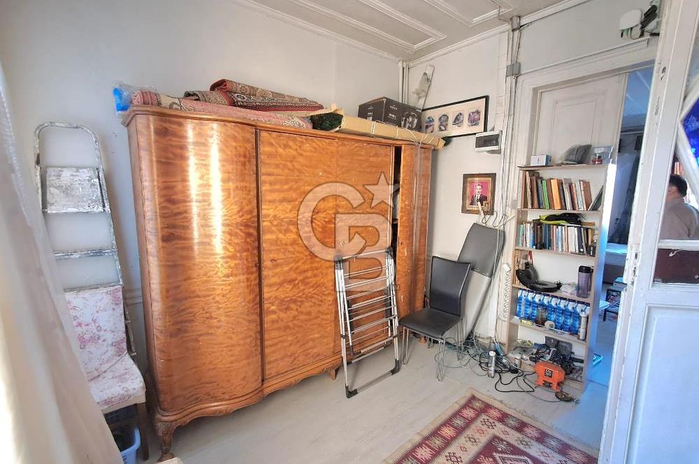 Samatya'da Deniz Manzaralı, 4 Katlı Satılık Bina. 2. Derece Tarihi Eser