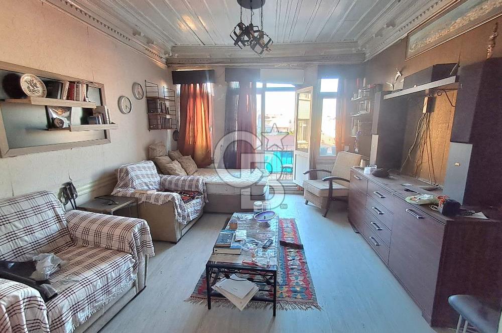 Samatya'da Deniz Manzaralı, 4 Katlı Satılık Bina. 2. Derece Tarihi Eser