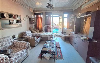 Samatya'da Deniz Manzaralı, 4 Katlı Satılık Bina. 2. Derece Tarihi Eser