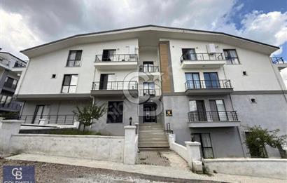 Başiskele Yeniköy'de Kiralık Site İçi 3+1 Çatı Dubleks