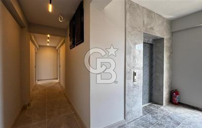 Tabela Değeri Yüksek Deniz Manzaralı Lux Kiralık 1+1 Ofisler
