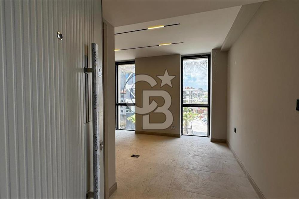 Tabela Değeri Yüksek Deniz Manzaralı Lux Kiralık 1+1 Ofisler