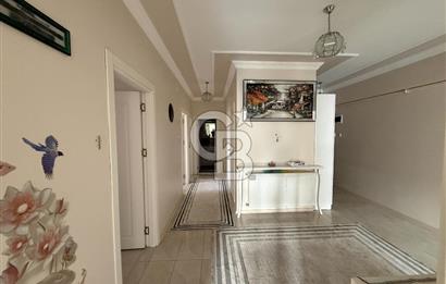 MEYDAN'A YÜRÜME MESAFESİNDE İÇİ YENİLENMİŞ SATILIK DAİRE