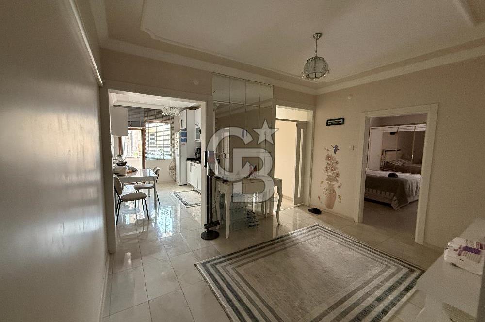MEYDAN'A YÜRÜME MESAFESİNDE İÇİ YENİLENMİŞ SATILIK DAİRE