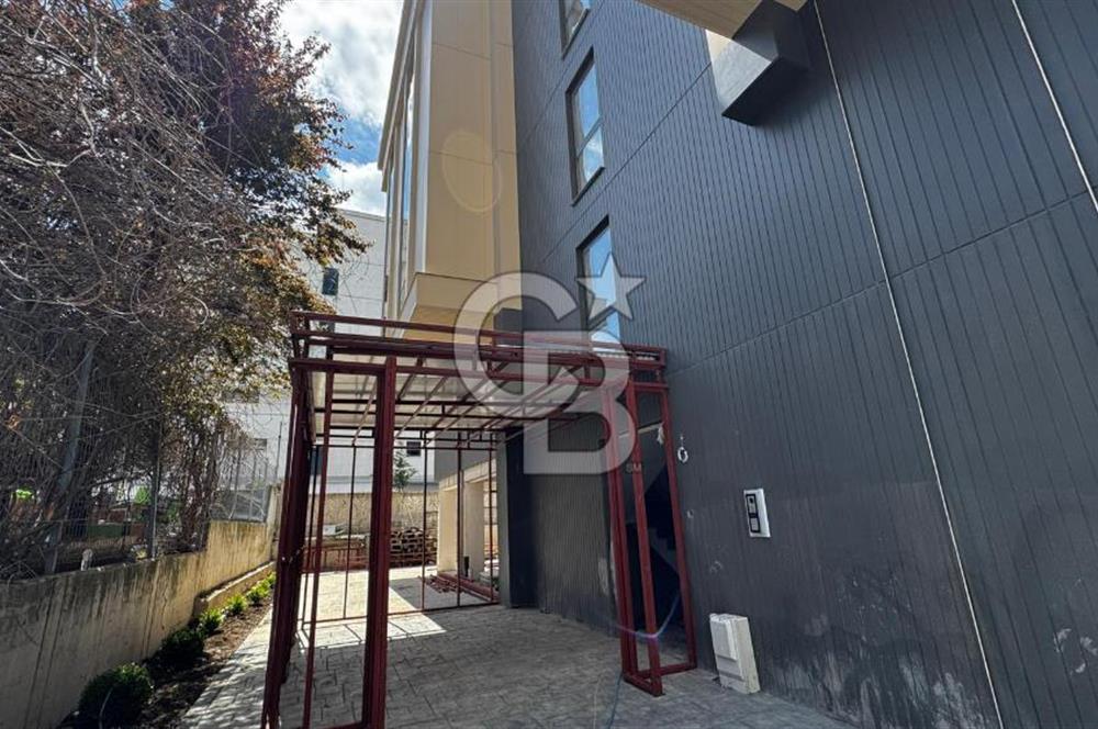 Tabela Değeri Yüksek Deniz Manzaralı Lux Kiralık 1+1 Ofisler