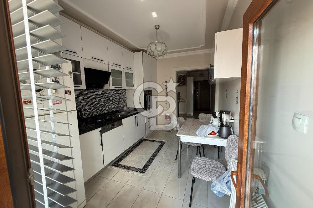 MEYDAN'A YÜRÜME MESAFESİNDE İÇİ YENİLENMİŞ SATILIK DAİRE