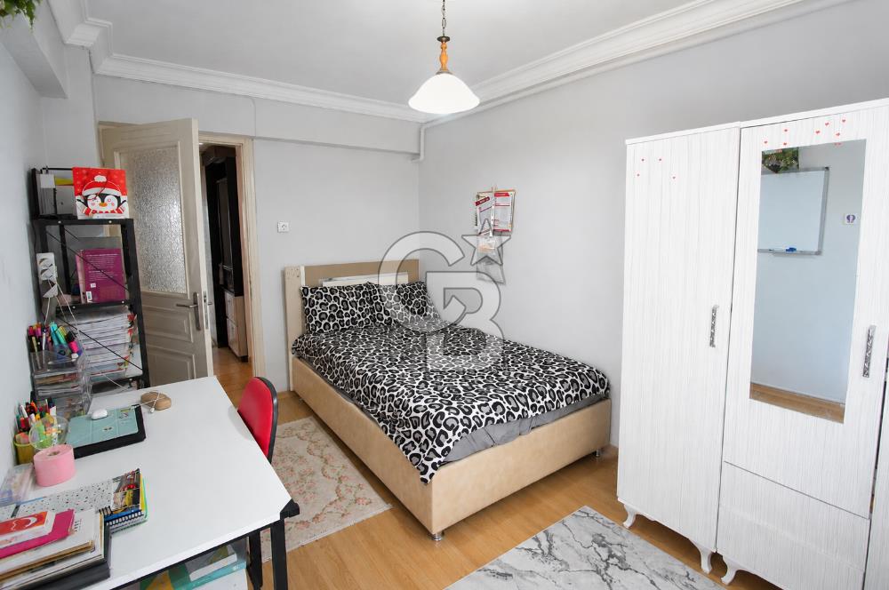 Karabağlar Günaltay Mah.de 3+1 Site İçi Arakat Satılık Daire