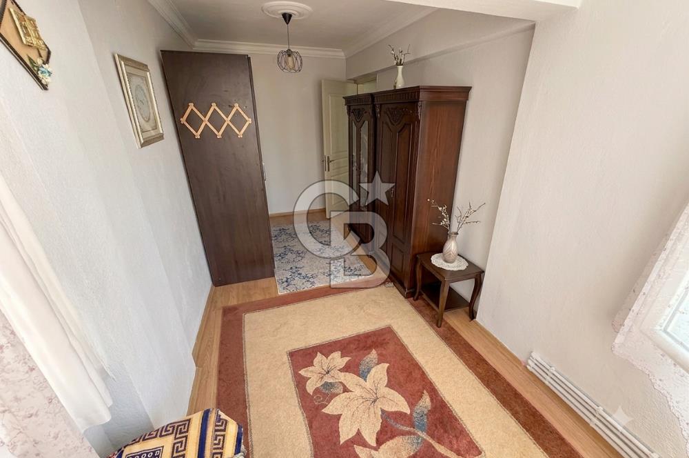 Karabağlar Günaltay Mah.de 3+1 Site İçi Arakat Satılık Daire