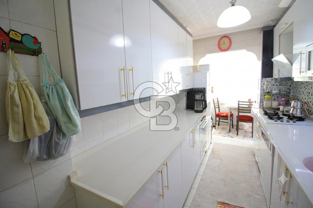 Karabağlar Günaltay Mah.de 3+1 Site İçi Arakat Satılık Daire