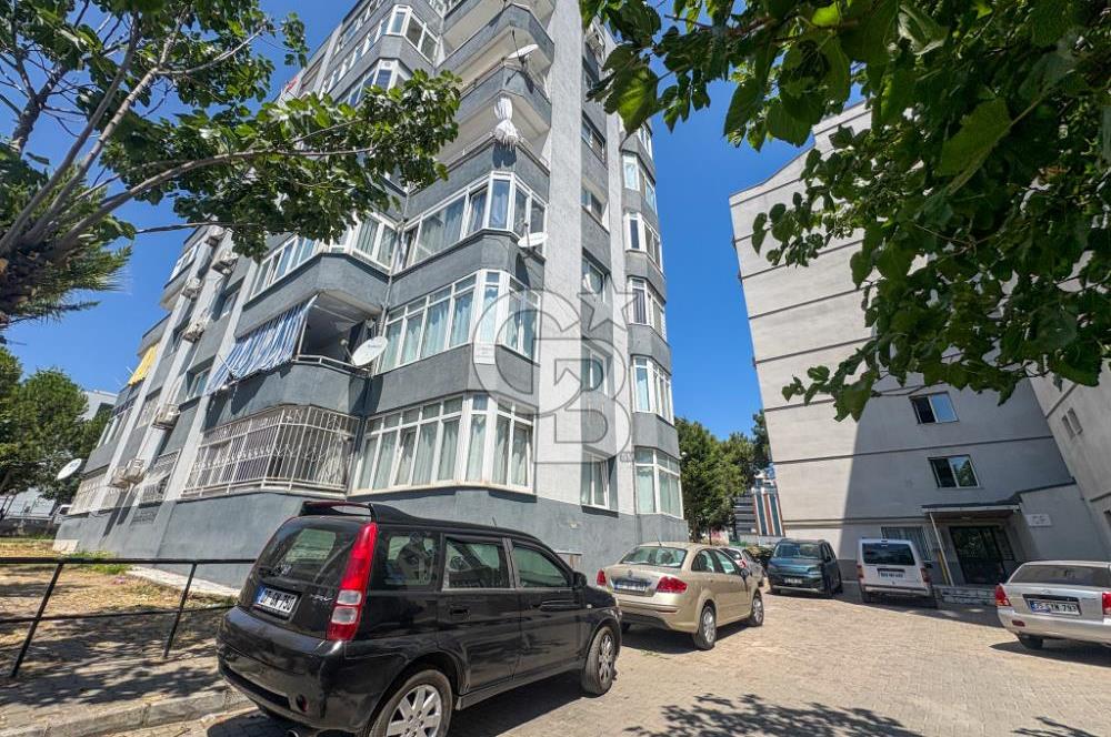 Karabağlar Günaltay Mah.de 3+1 Site İçi Arakat Satılık Daire