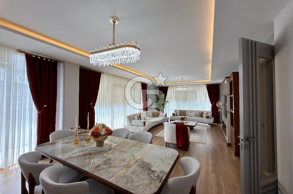 Büyükçekmece Satılık Deniz Manzaralı Havuzlu 7+2 Müstakil Villa