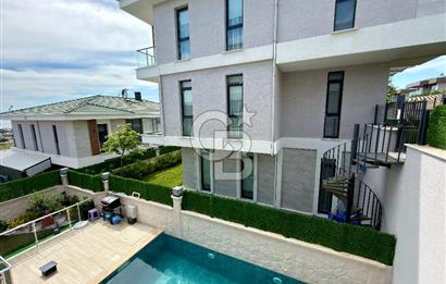 Büyükçekmece Satılık Deniz Manzaralı Havuzlu 7+2 Müstakil Villa