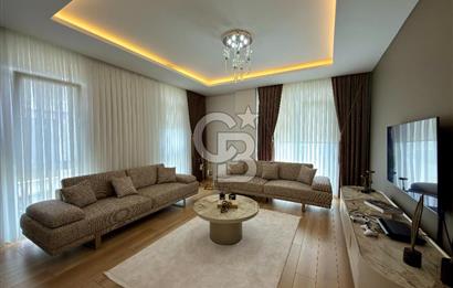 Büyükçekmece Satılık Deniz Manzaralı Havuzlu 7+2 Müstakil Villa