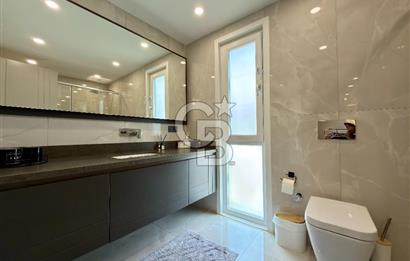 Büyükçekmece Satılık Deniz Manzaralı Havuzlu 7+2 Müstakil Villa