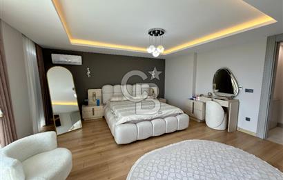 Büyükçekmece Satılık Deniz Manzaralı Havuzlu 7+2 Müstakil Villa