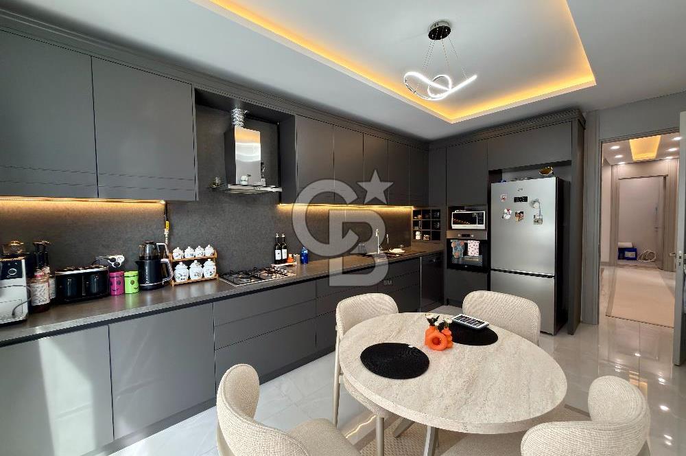 Büyükçekmece Satılık Deniz Manzaralı Havuzlu 7+2 Müstakil Villa