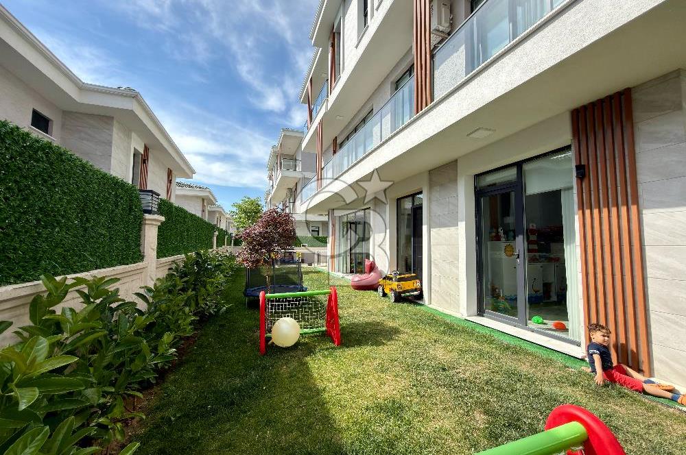 Büyükçekmece Satılık Deniz Manzaralı Havuzlu 7+2 Müstakil Villa