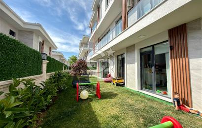 Büyükçekmece Satılık Deniz Manzaralı Havuzlu 7+2 Müstakil Villa