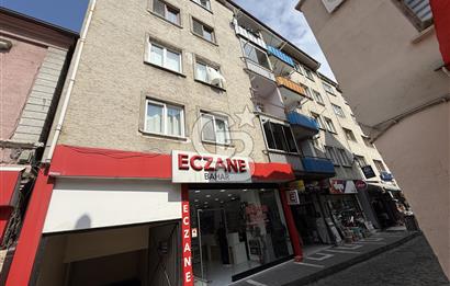 MEYDAN'A YÜRÜME MESAFESİNDE İÇİ YENİLENMİŞ SATILIK DAİRE