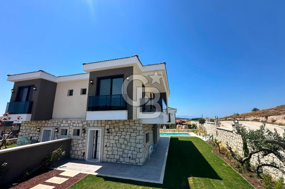 ÇEŞME REİSDERE ÖZEL HAVUZLU SATILIK 3+1 LÜKS VİLLA