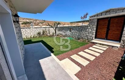 ÇEŞME REİSDERE ÖZEL HAVUZLU SATILIK 3+1 LÜKS VİLLA