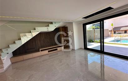 ÇEŞME REİSDERE ÖZEL HAVUZLU SATILIK 3+1 LÜKS VİLLA