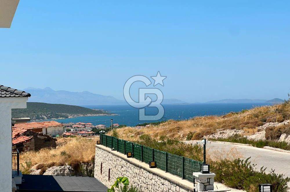 ÇEŞME REİSDERE ÖZEL HAVUZLU SATILIK 3+1 LÜKS VİLLA