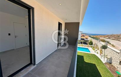 ÇEŞME REİSDERE ÖZEL HAVUZLU SATILIK 3+1 LÜKS VİLLA