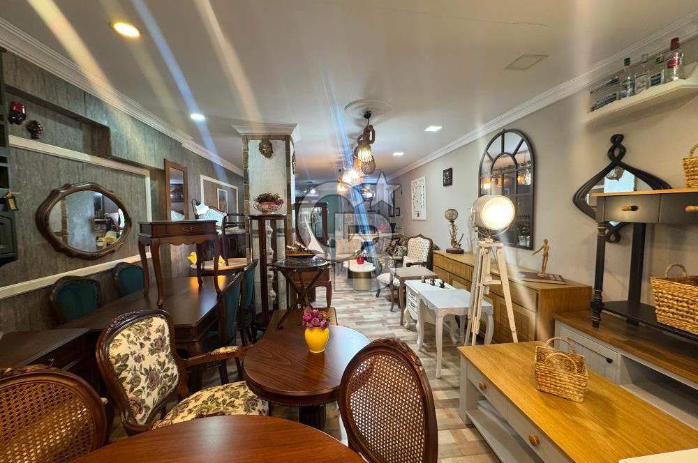 Karşıyaka Çarşı Eshot Sokağı Satılık Dükkan
