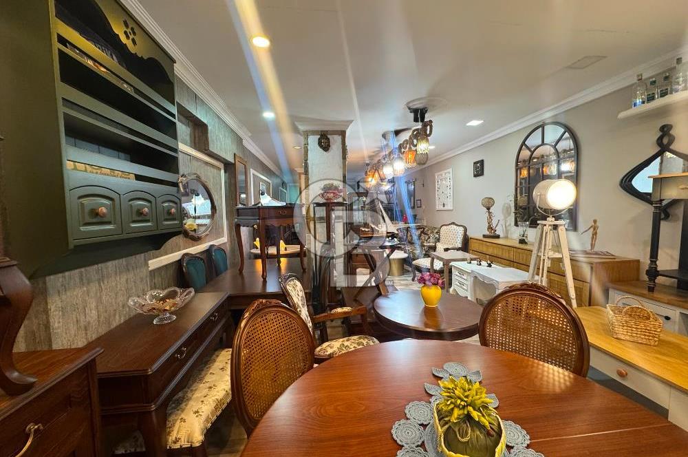 Karşıyaka Çarşı Eshot Sokağı Satılık Dükkan