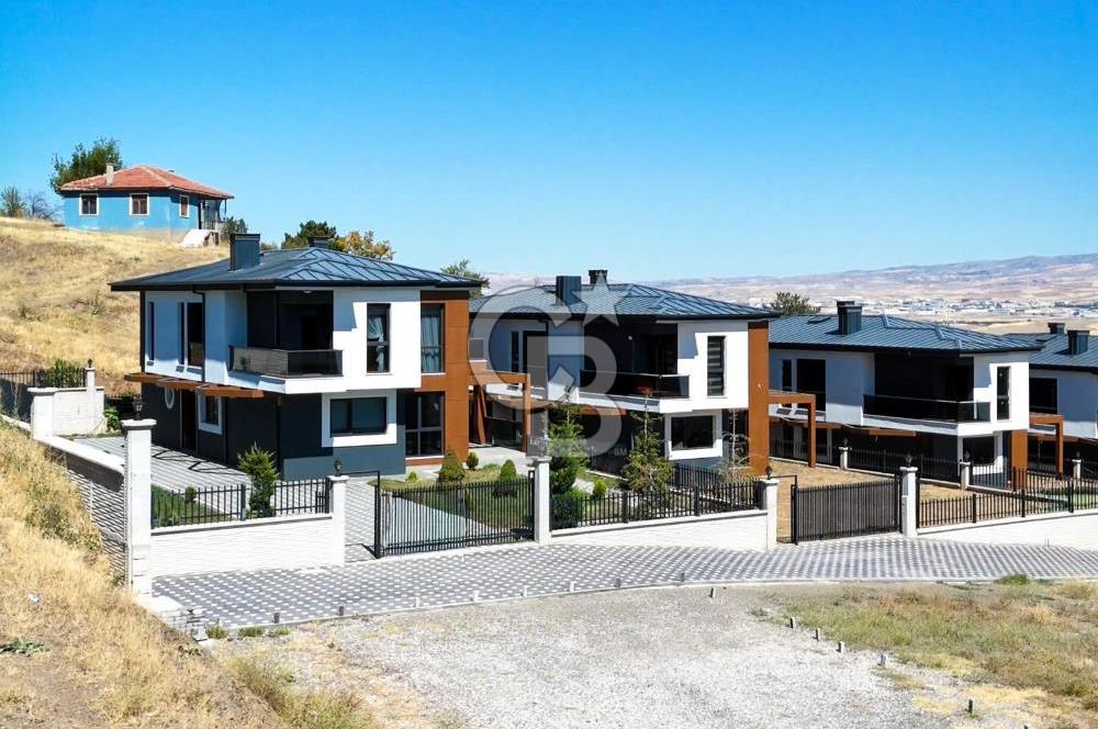 PURSAKLAR SARAY GÜMÜŞOLUK MAH.DE SATILIK LÜX VİLLA