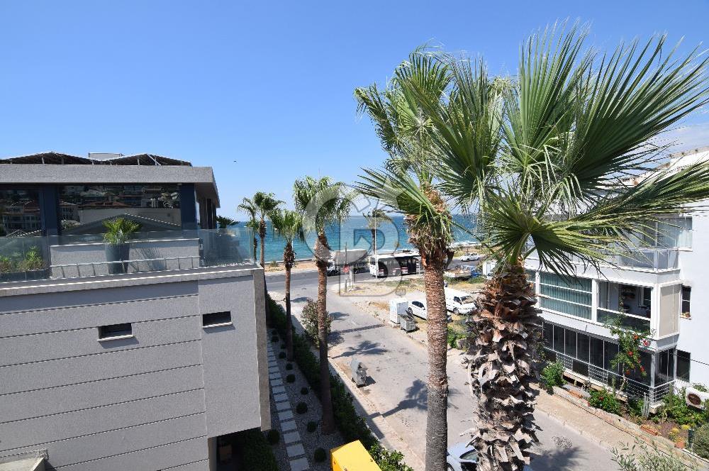 Narlıdere Limanreis Bahçe ve Teraslı Satılık Triplex 4+1 Villa