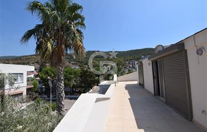 Narlıdere Limanreis Bahçe ve Teraslı Satılık Triplex 4+1 Villa