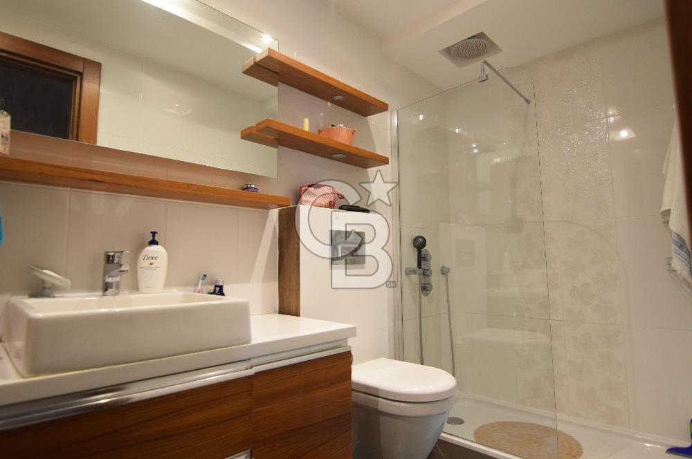 Narlıdere Limanreis Bahçe ve Teraslı Satılık Triplex 4+1 Villa