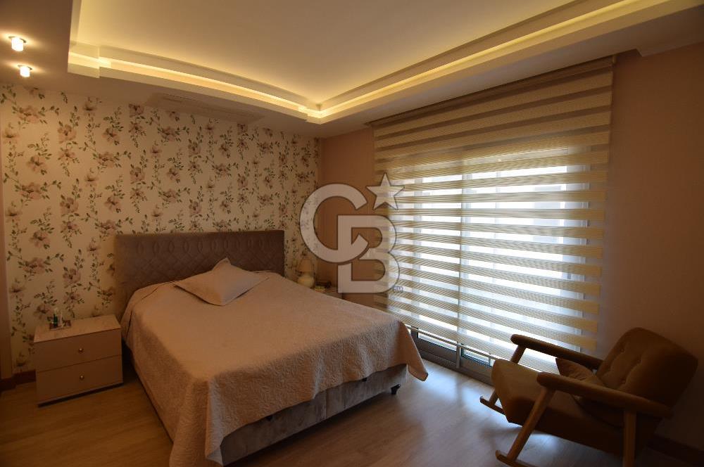 Narlıdere Limanreis Bahçe ve Teraslı Satılık Triplex 4+1 Villa