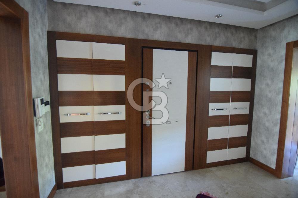 Narlıdere Limanreis Bahçe ve Teraslı Satılık Triplex 4+1 Villa