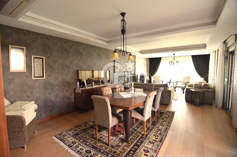 Narlıdere Limanreis Bahçe ve Teraslı Satılık Triplex 4+1 Villa