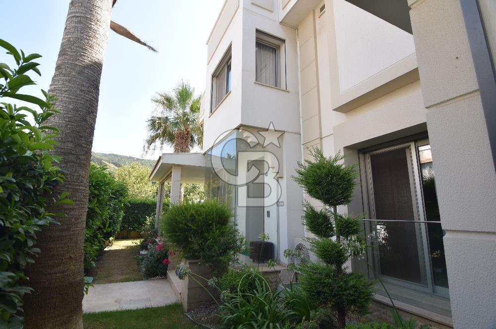 Narlıdere Limanreis Bahçe ve Teraslı Satılık Triplex 4+1 Villa