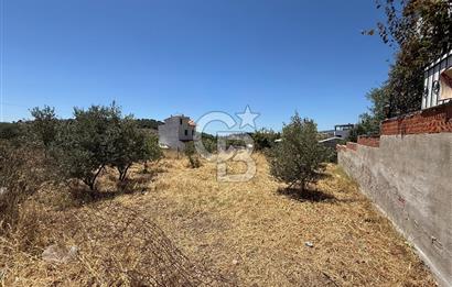 ÇANDARLI MAVİKENT’TE DOĞAYLA İÇ İÇE 310 M² VİLLA İMARLI SATILIK ARSA