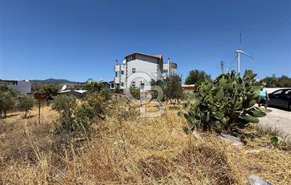 ÇANDARLI MAVİKENT’TE DOĞAYLA İÇ İÇE 310 M² VİLLA İMARLI SATILIK ARSA