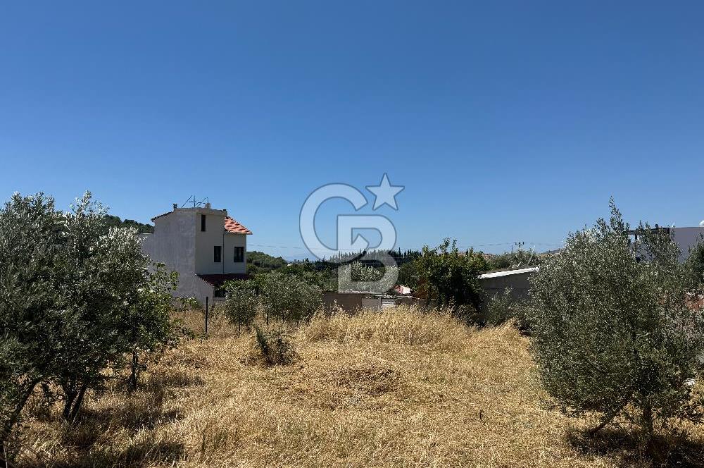 ÇANDARLI MAVİKENT’TE DOĞAYLA İÇ İÇE 310 M² VİLLA İMARLI SATILIK ARSA