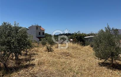 ÇANDARLI MAVİKENT’TE DOĞAYLA İÇ İÇE 310 M² VİLLA İMARLI SATILIK ARSA