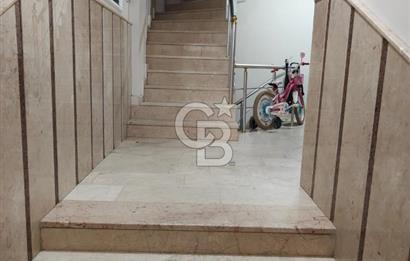Güngören Merkezde Satılık 2+1 Balkonlu Boş Daire